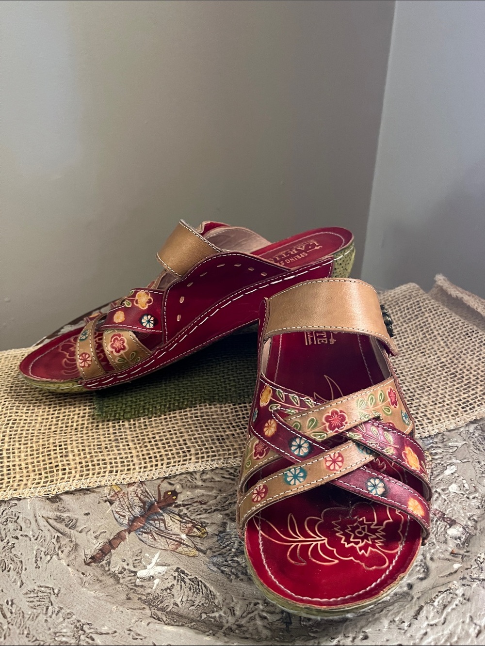 Women’s sandals